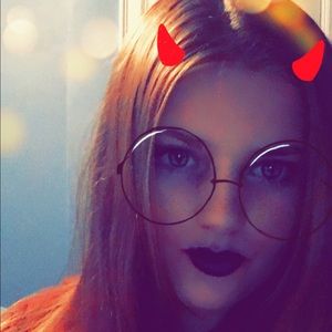 Meet your Posher, Cortney